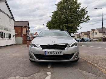 Used Peugeot 308 2015 for sale - 79062601: Photo