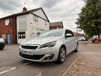 Used Peugeot 308 2015 for sale - 79062601: Photo