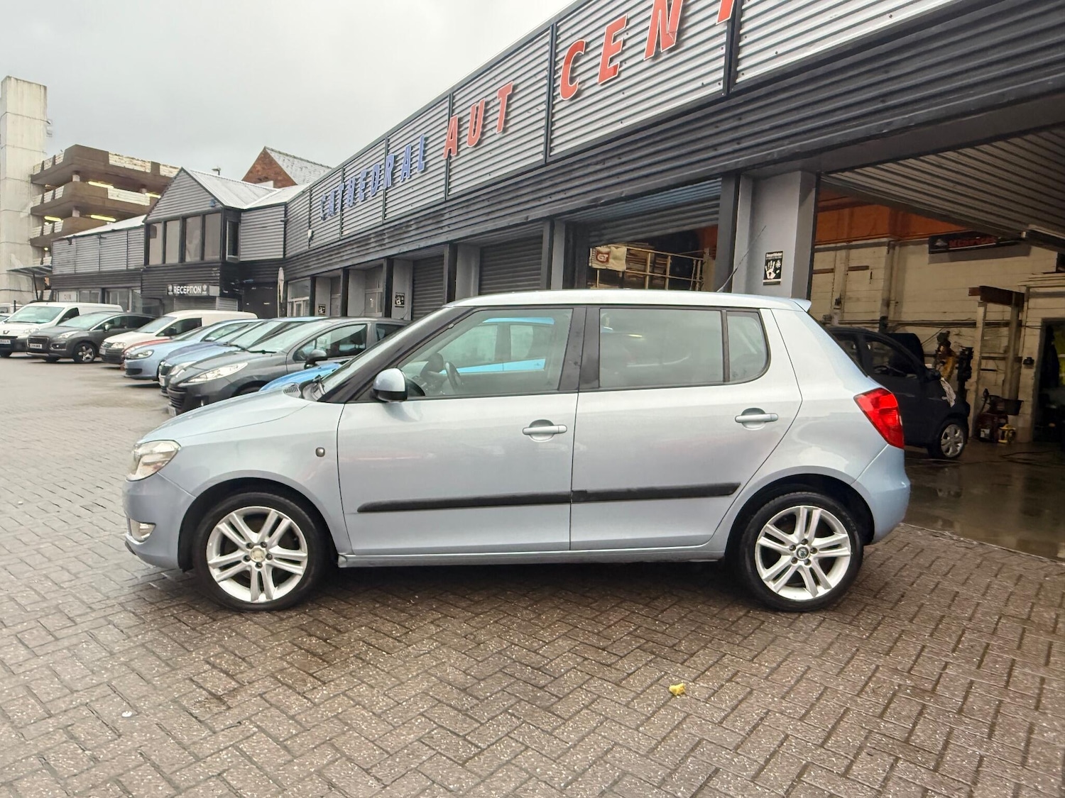 Used Skoda Fabia 2010 for sale - 77191662: Photo 4