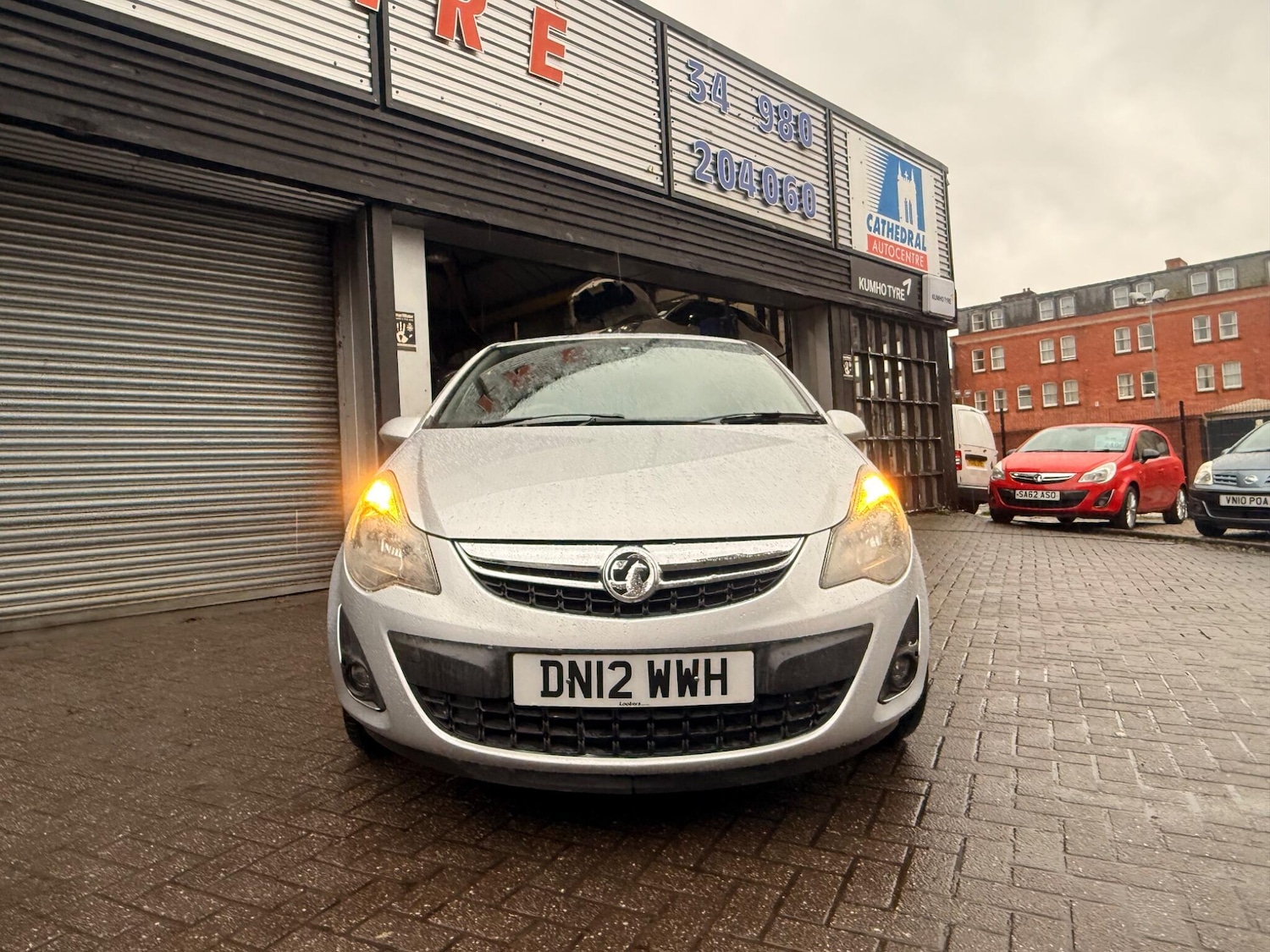 Used Vauxhall Corsa 2012 for sale - 77279566: Photo 2