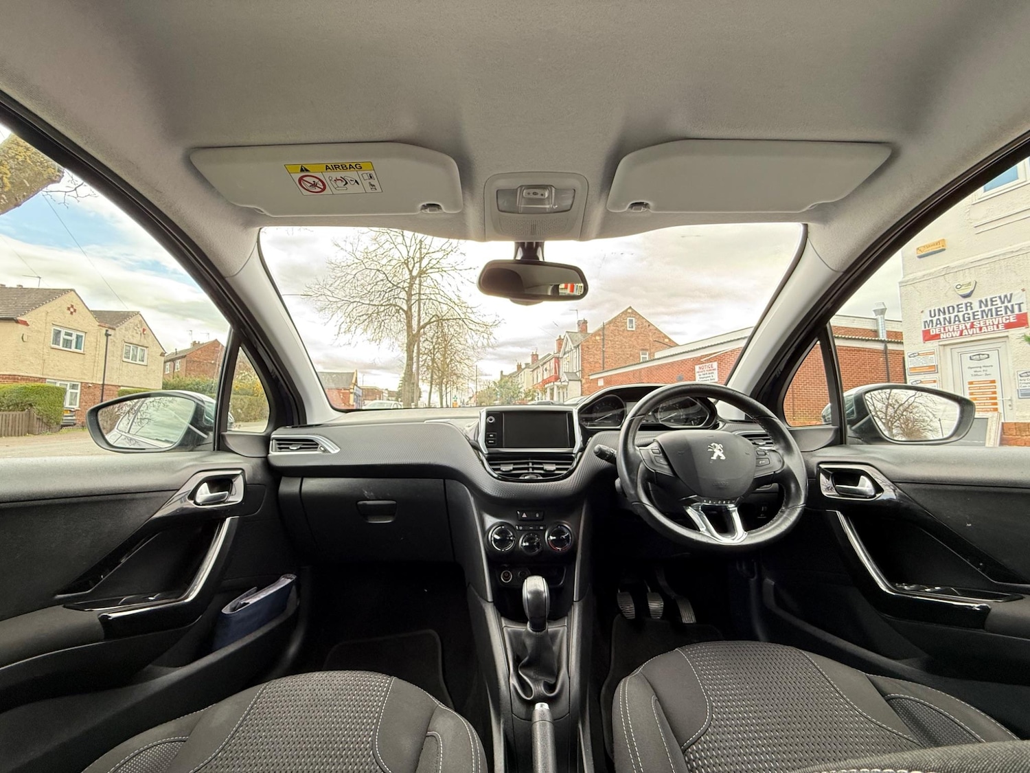 Used Peugeot 208 2016 for sale - 76283985: Photo 11