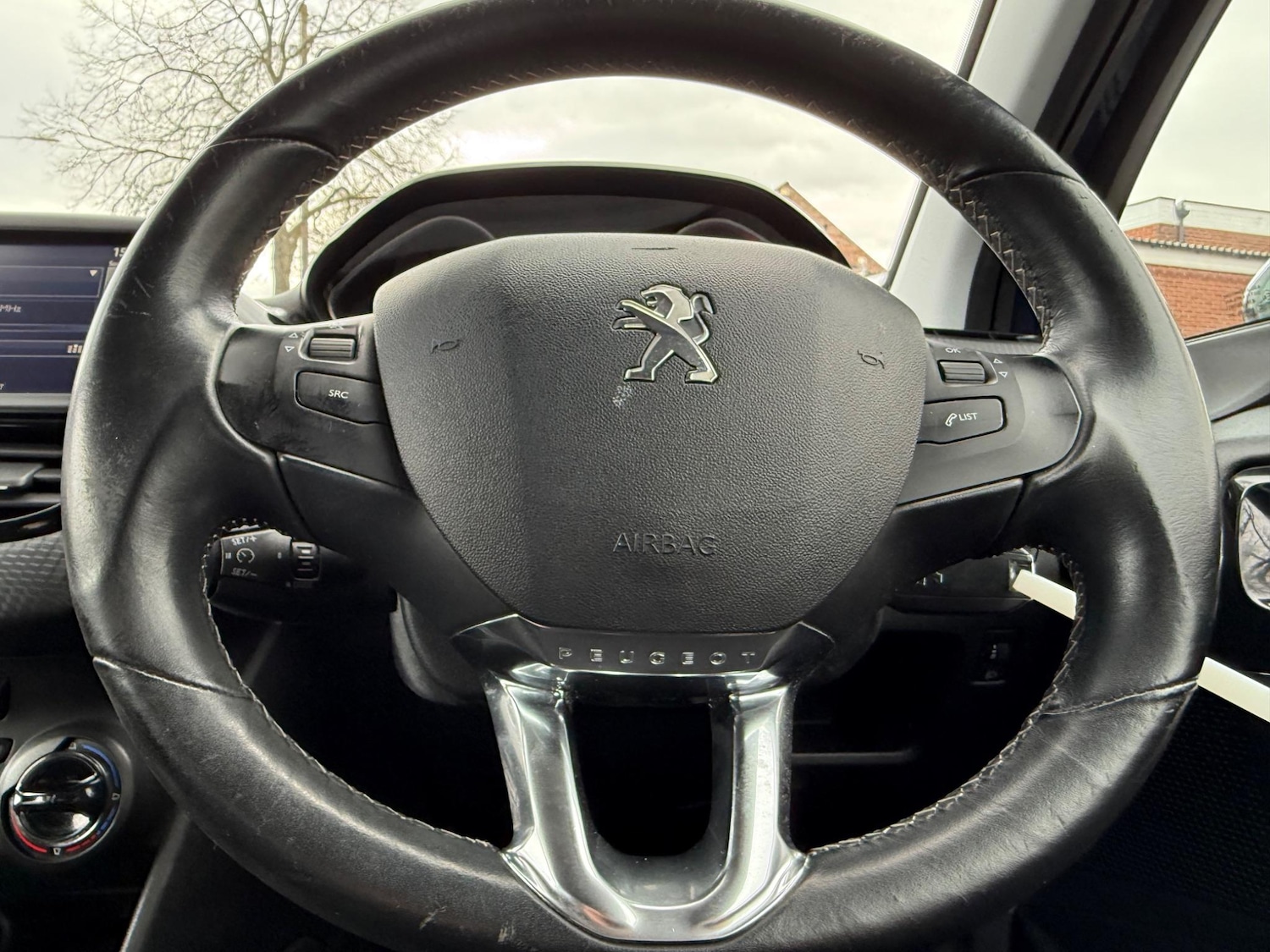 Used Peugeot 208 2016 for sale - 76283985: Photo 20
