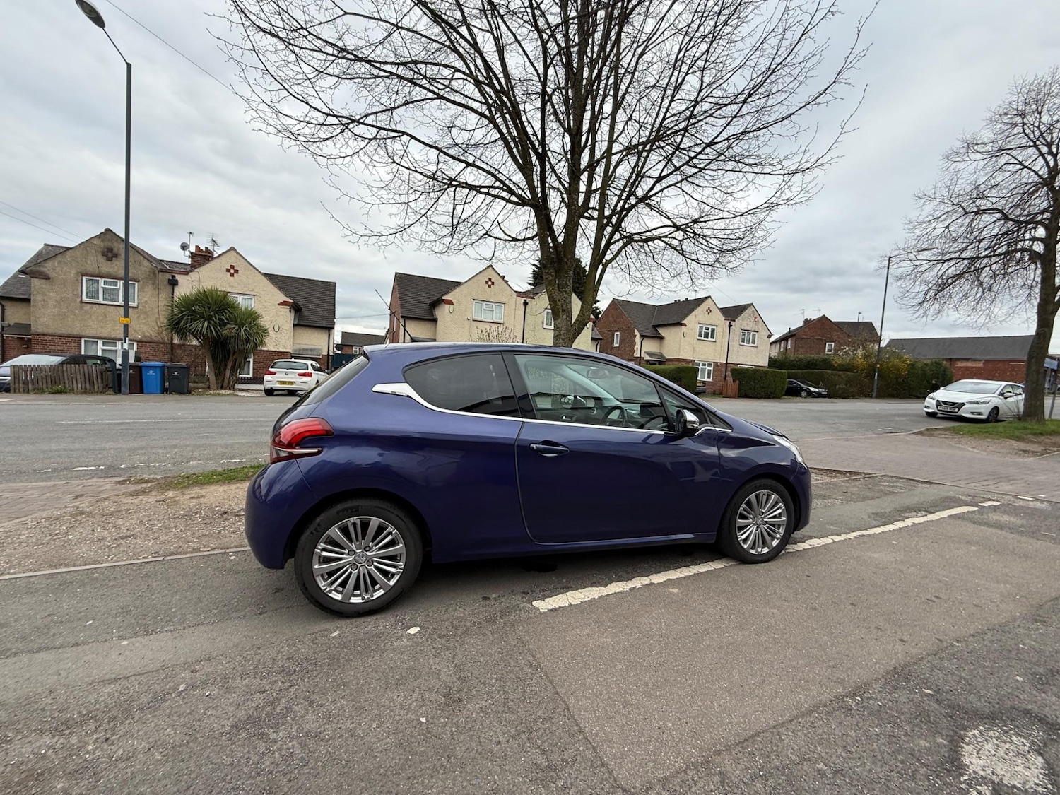 Used Peugeot 208 2016 for sale - 76283985: Photo 8