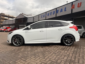 Used Ford Focus 2013 for sale - 78260816: Photo