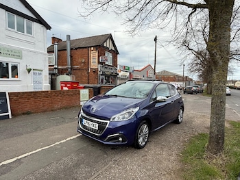 Used Peugeot 208 2016 for sale - 76759634: Photo