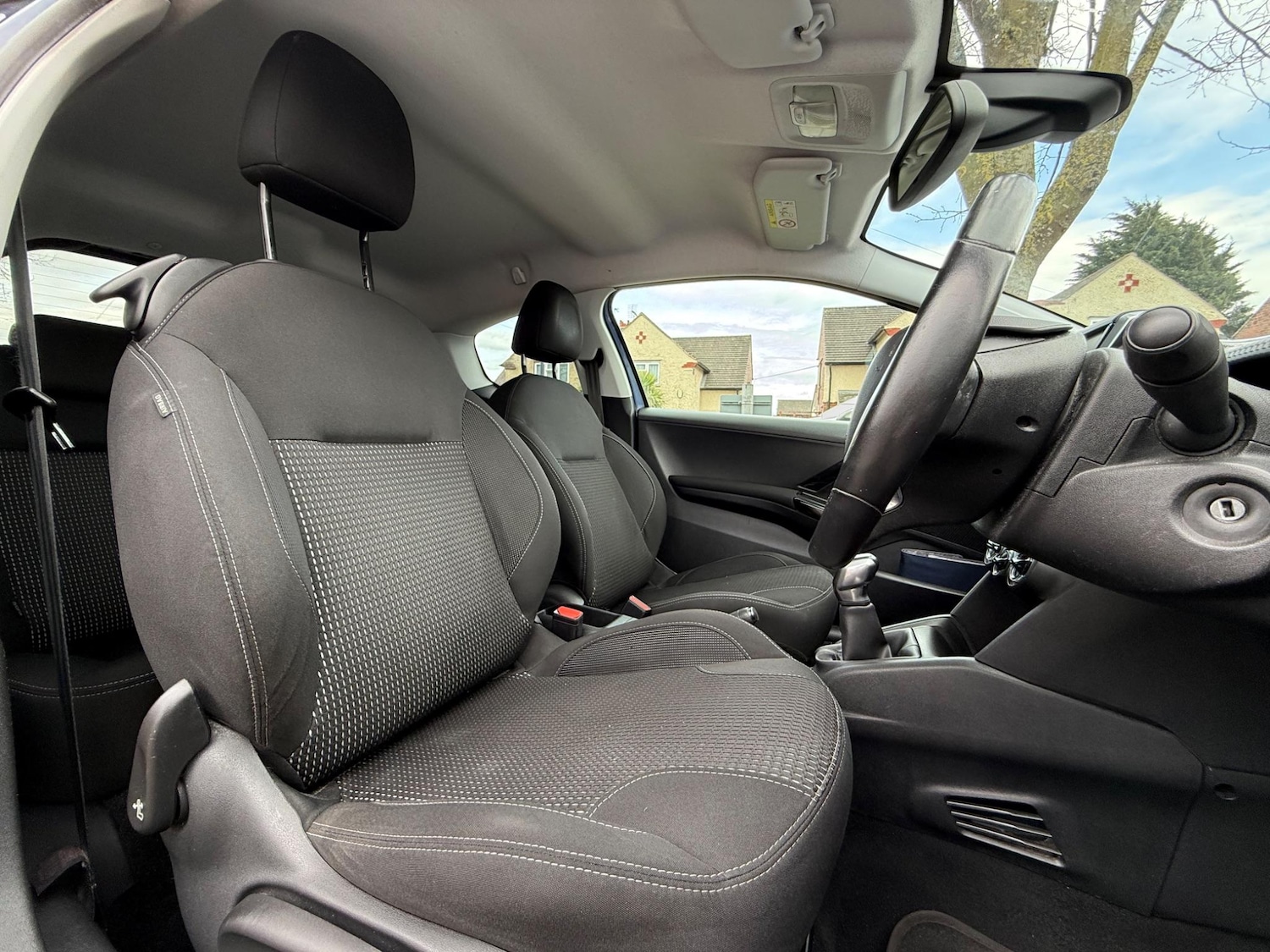 Used Peugeot 208 2016 for sale - 76759634: Photo 9