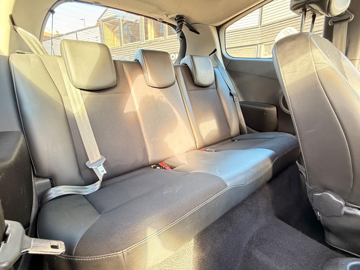 Used Renault Clio 2012 for sale - 76388614: Photo 11