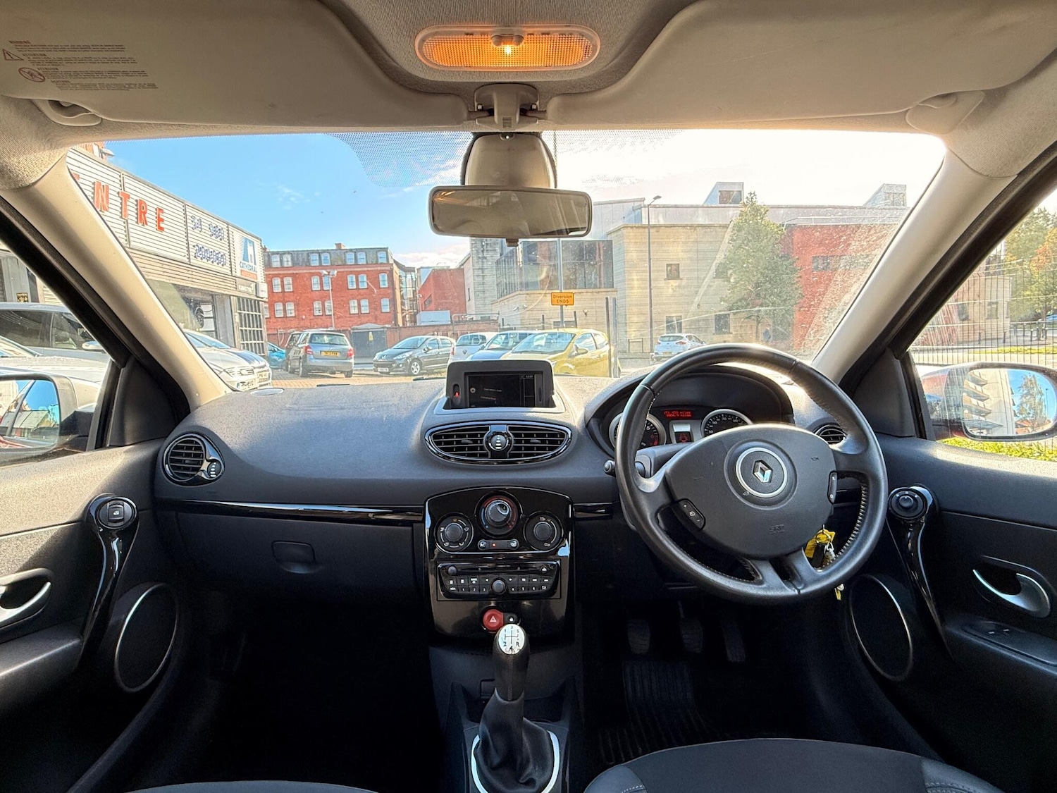 Used Renault Clio 2012 for sale - 76388614: Photo 12