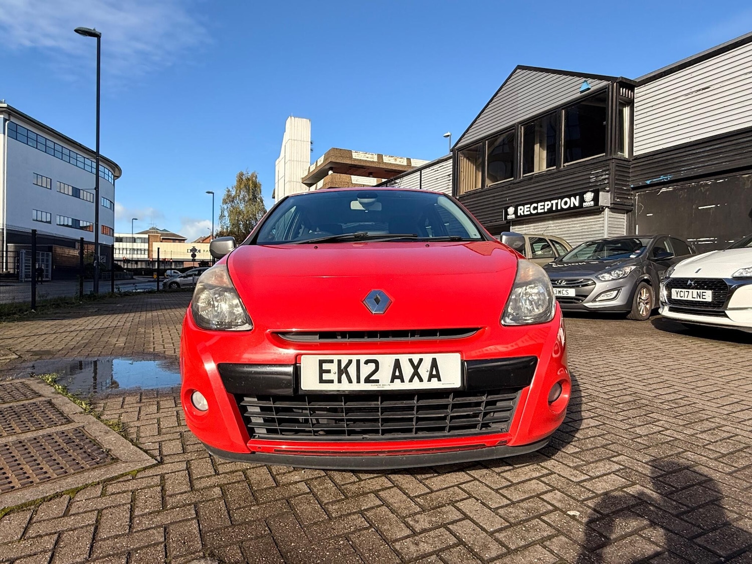 Used Renault Clio 2012 for sale - 76388614: Photo 2