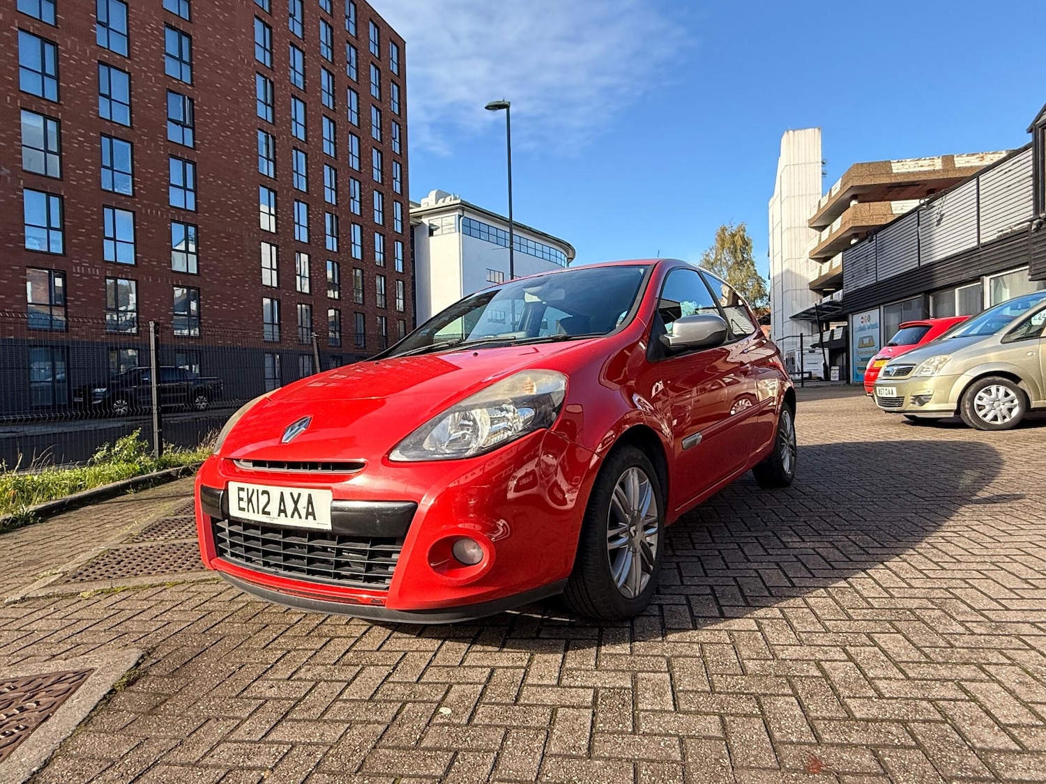 Used Renault Clio 2012 for sale - 76388614: Photo 3