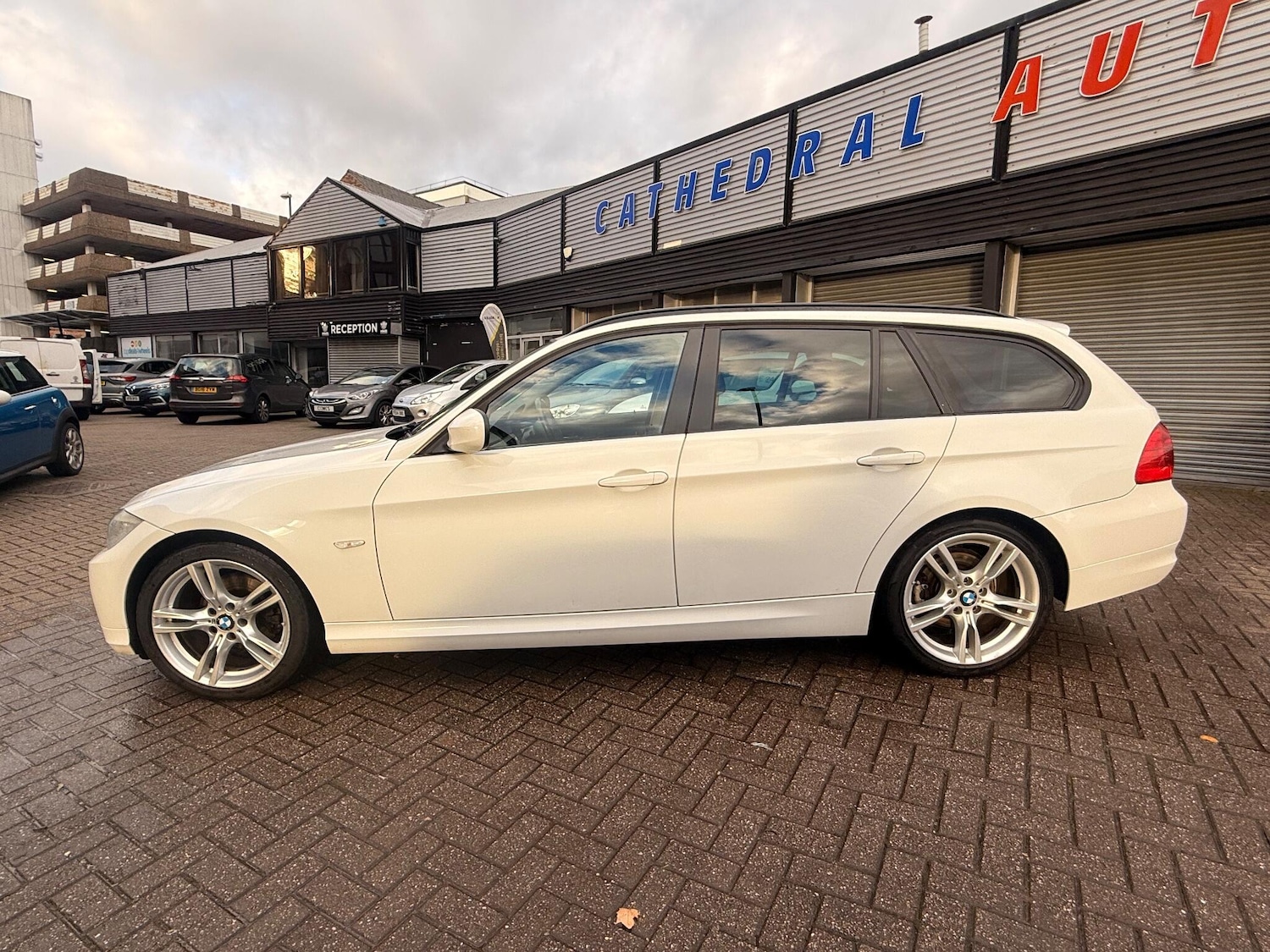 Used BMW 3 Series 2012 for sale - 76619775: Photo 4