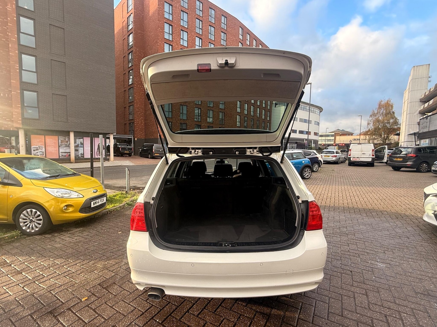 Used BMW 3 Series 2012 for sale - 76619775: Photo 8