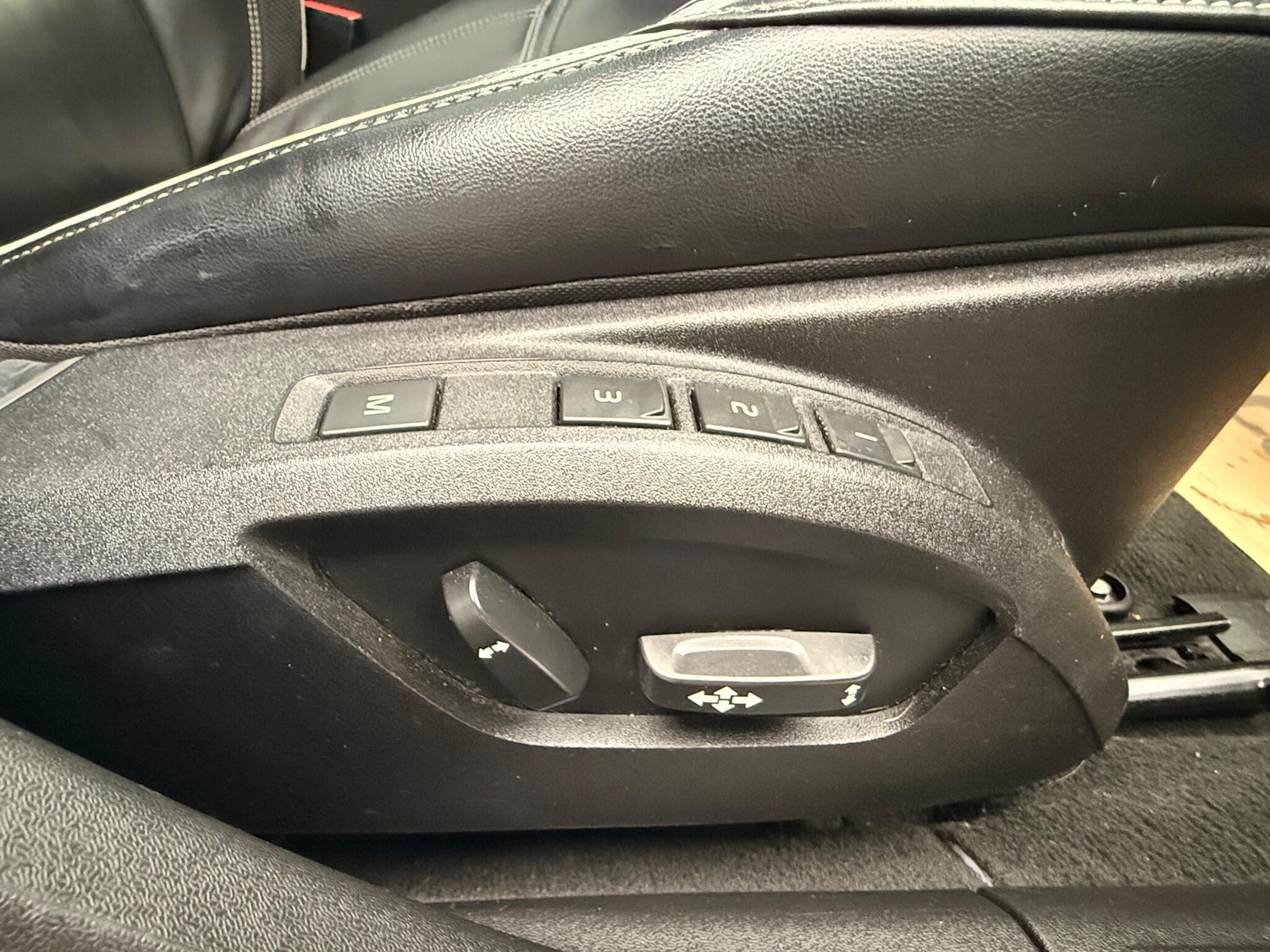 Used Volvo V40 2015 for sale - 76887016: Photo 12