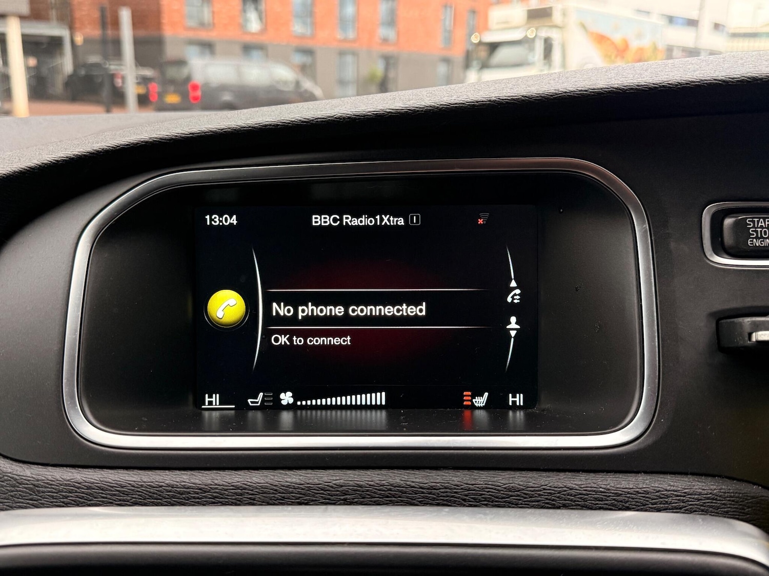 Used Volvo V40 2015 for sale - 76887016: Photo 22