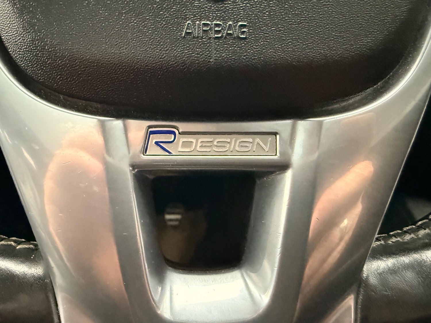 Used Volvo V40 2015 for sale - 76887016: Photo 30