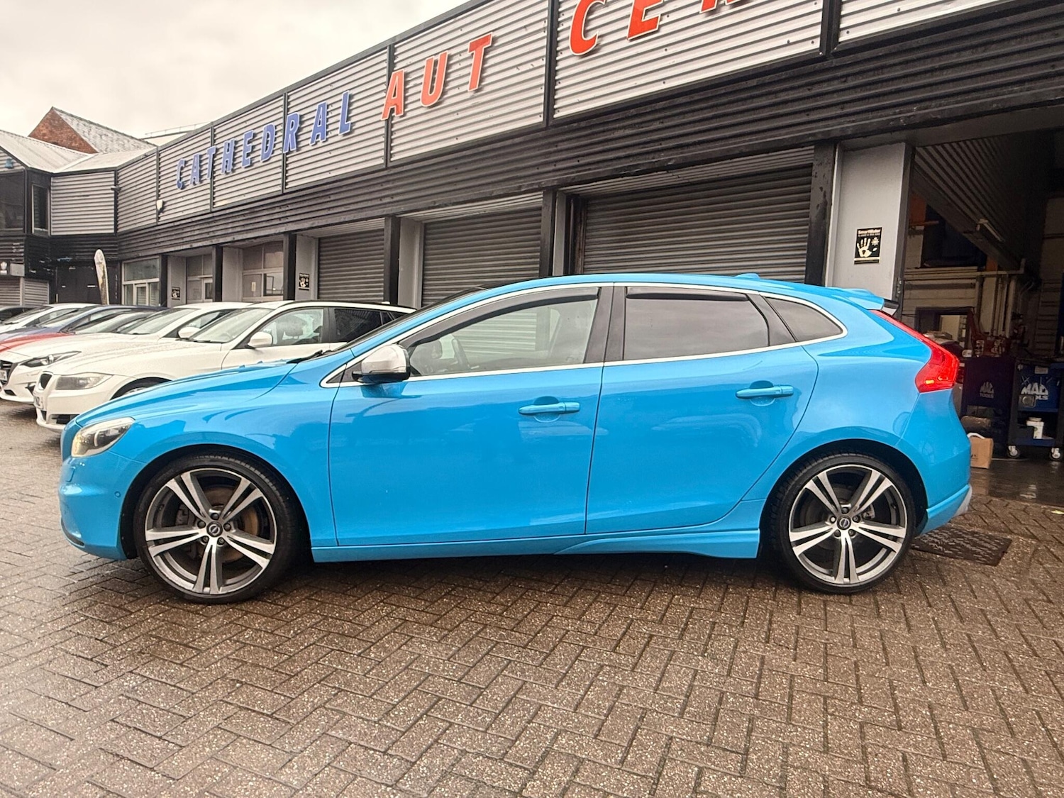 Used Volvo V40 2015 for sale - 76887016: Photo 4