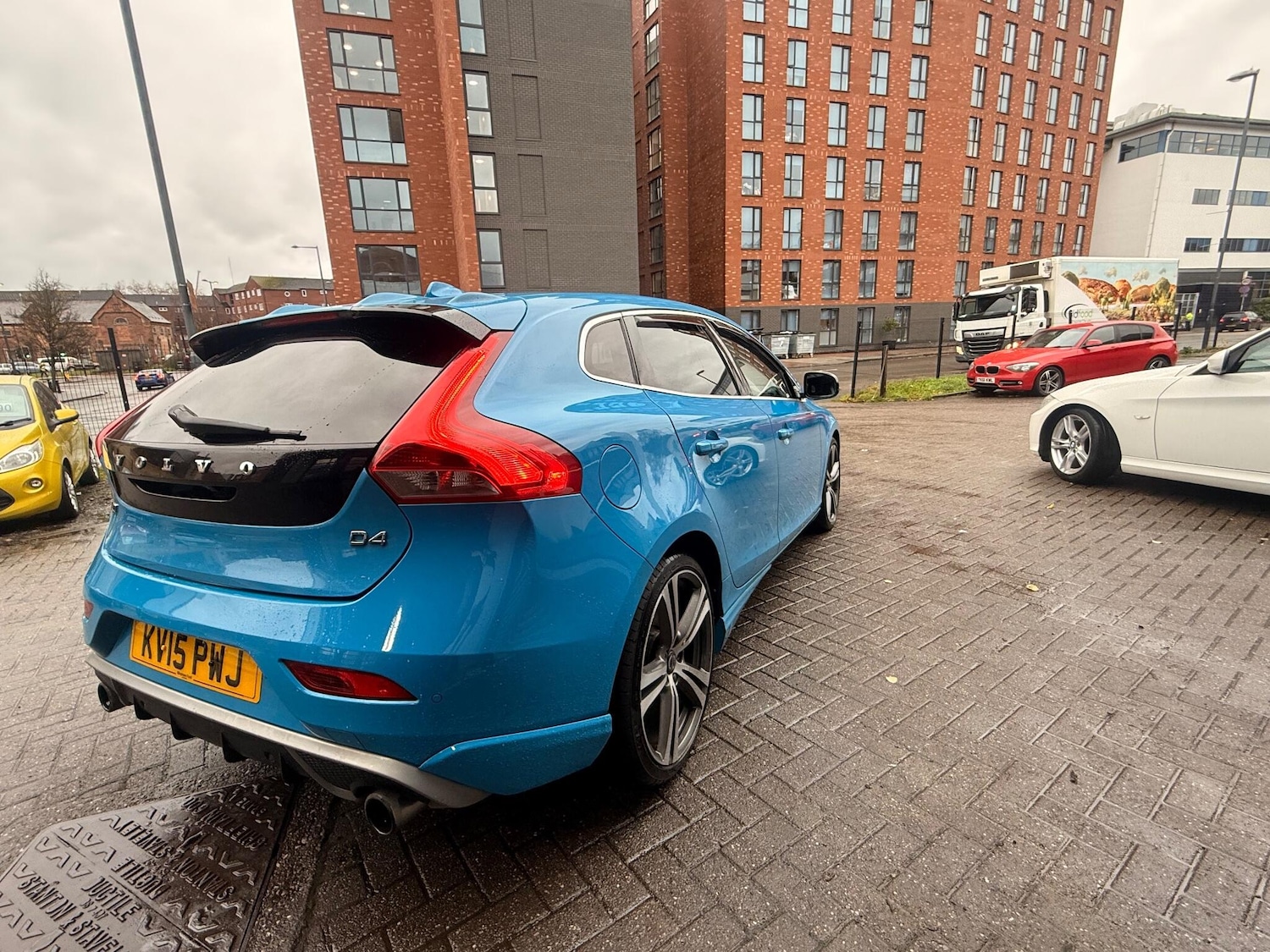 Used Volvo V40 2015 for sale - 76887016: Photo 8