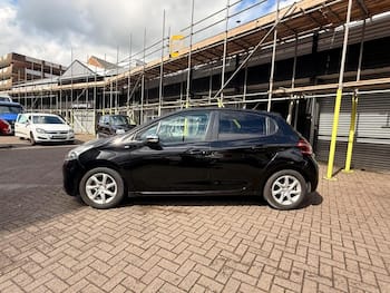 Used Peugeot 208 2014 for sale - 79690798: Photo