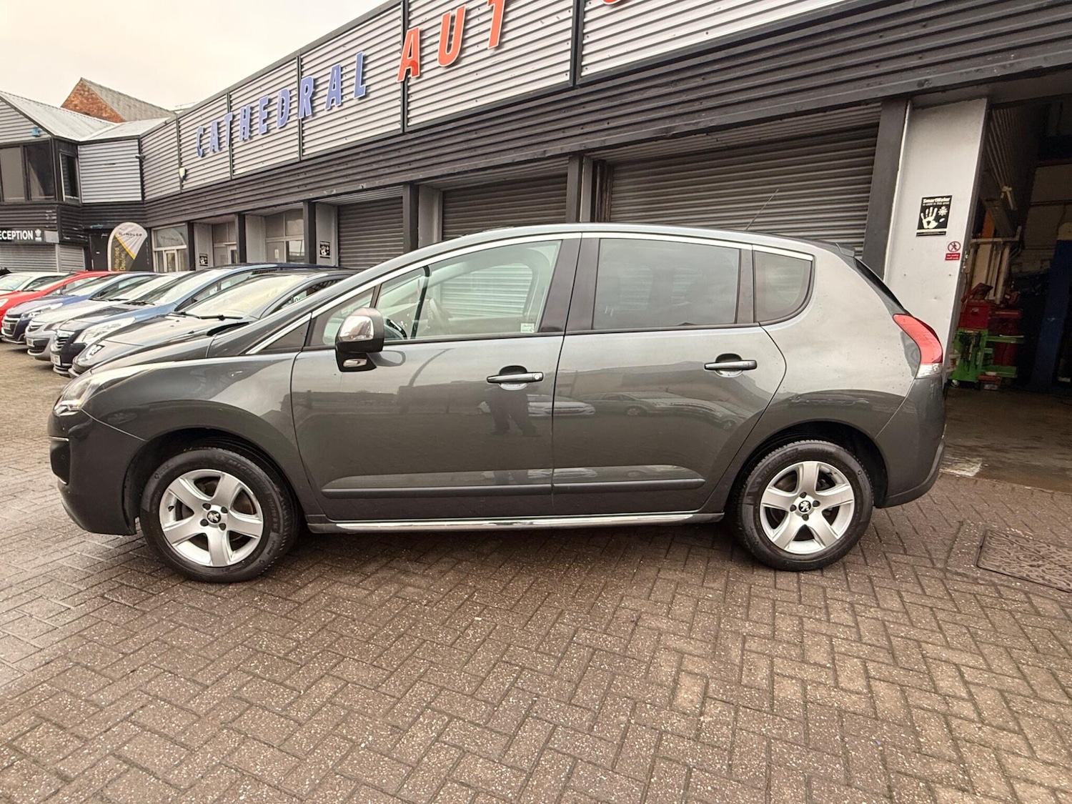 Used Peugeot 3008 for sale - 77440431: Photo 4