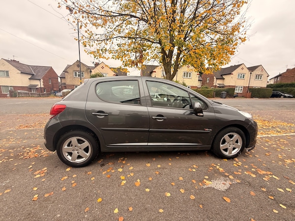 Used Peugeot 207 2010 for sale - 76275053: Photo 8