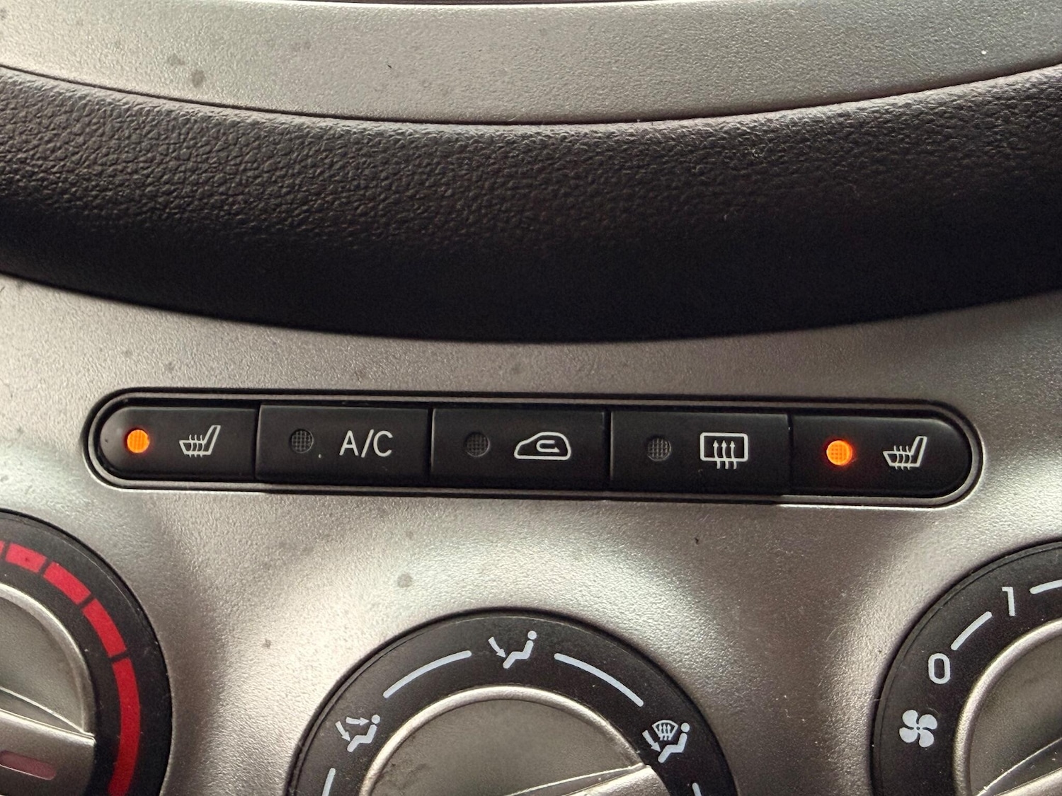 Used Hyundai i10 2011 for sale - 76472771: Photo 22