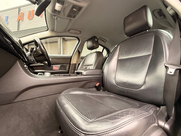 Used Jaguar XF 2009 for sale - 76130976: Photo 11