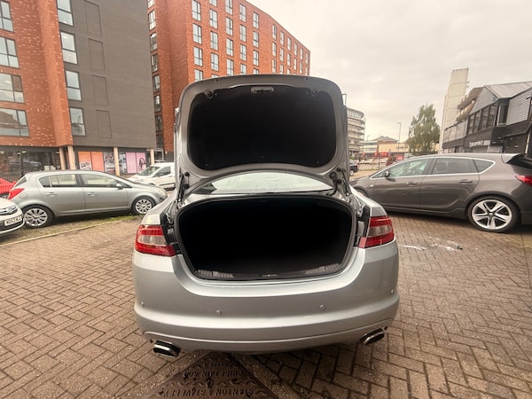 Used Jaguar XF 2009 for sale - 76130976: Photo 4