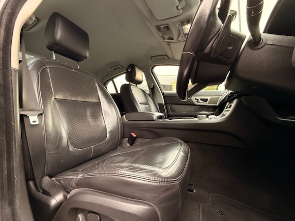 Used Jaguar XF 2009 for sale - 76130976: Photo 7