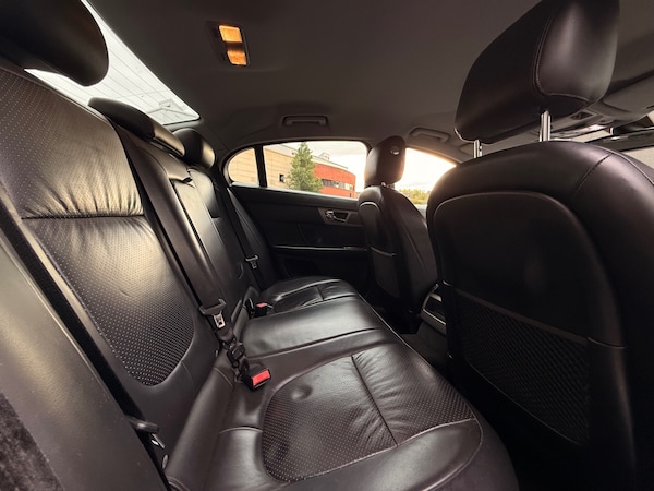 Used Jaguar XF 2009 for sale - 76130976: Photo 8