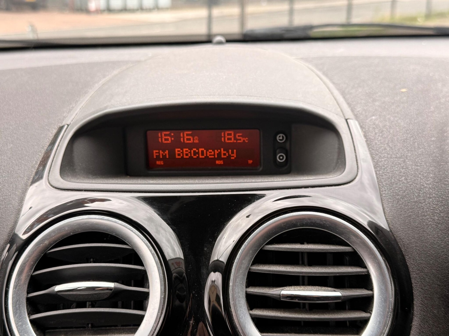 Used Vauxhall Corsa 2014 for sale - 76200659: Photo 15