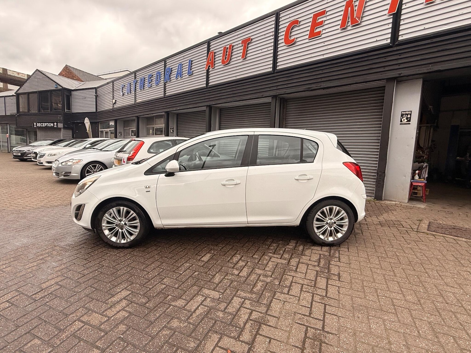 Used Vauxhall Corsa 2014 for sale - 76200659: Photo 4