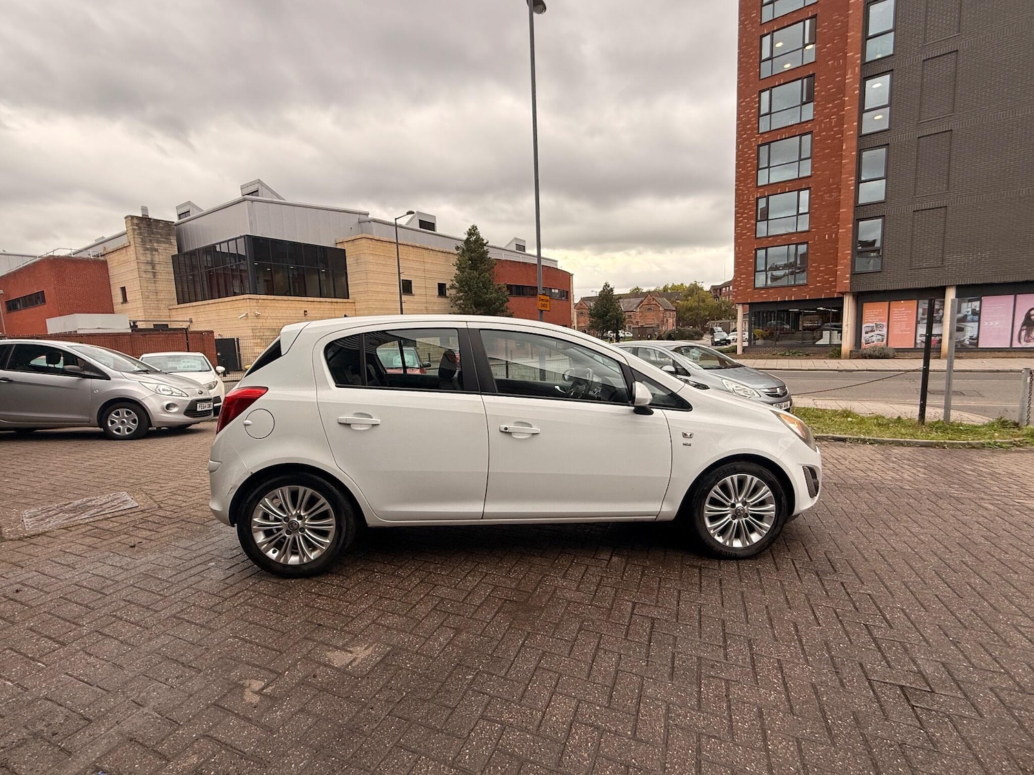 Used Vauxhall Corsa 2014 for sale - 76200659: Photo 9