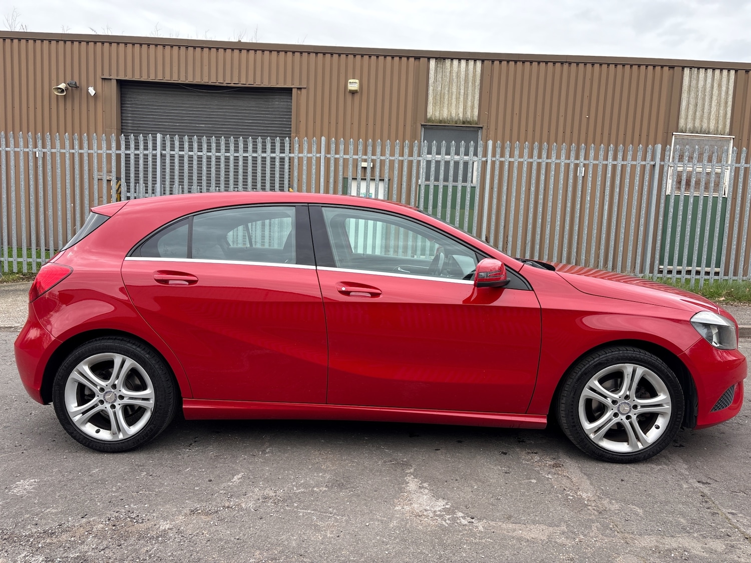 Used Mercedes-Benz A-Class 2015 for sale - 77984812: Photo 12