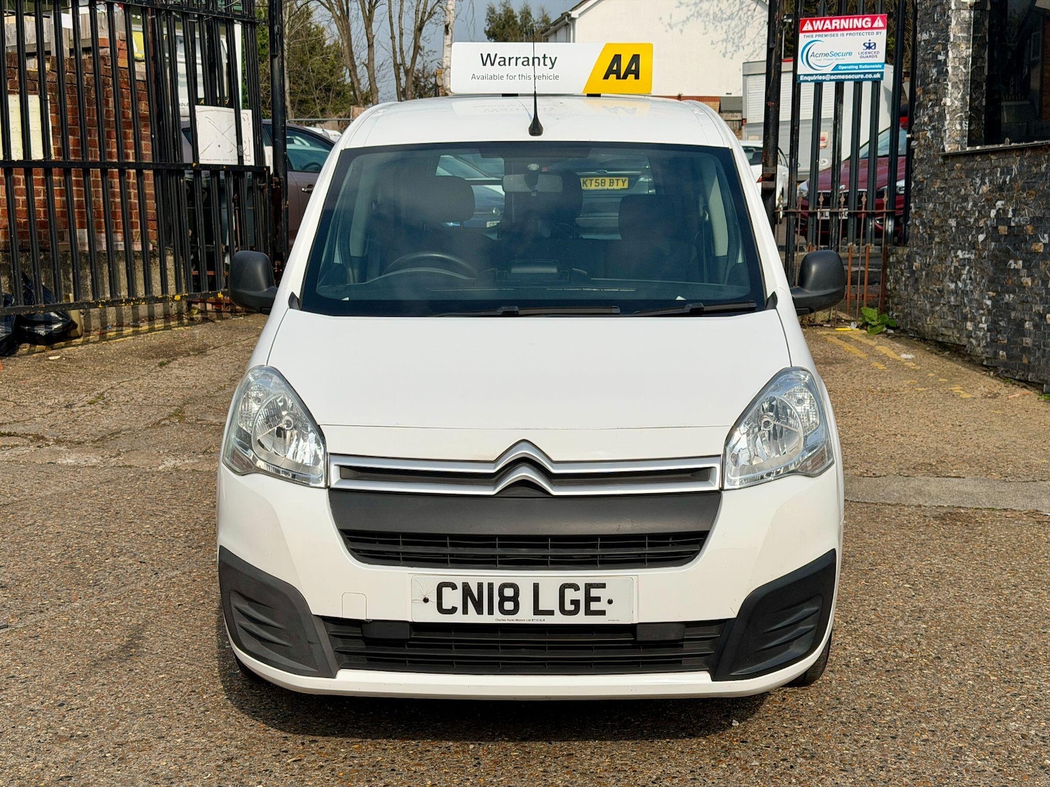 Used Citroen Berlingo 2018 for sale - 77993126: Photo 2