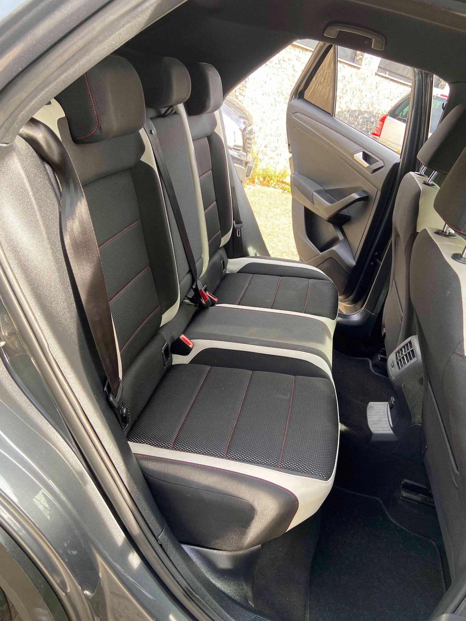 Used Volkswagen T-Roc 2019 for sale - 76227785: Photo 18