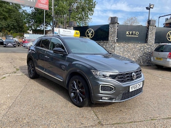 Used Volkswagen T-Roc 2019 for sale - 76227785: Photo