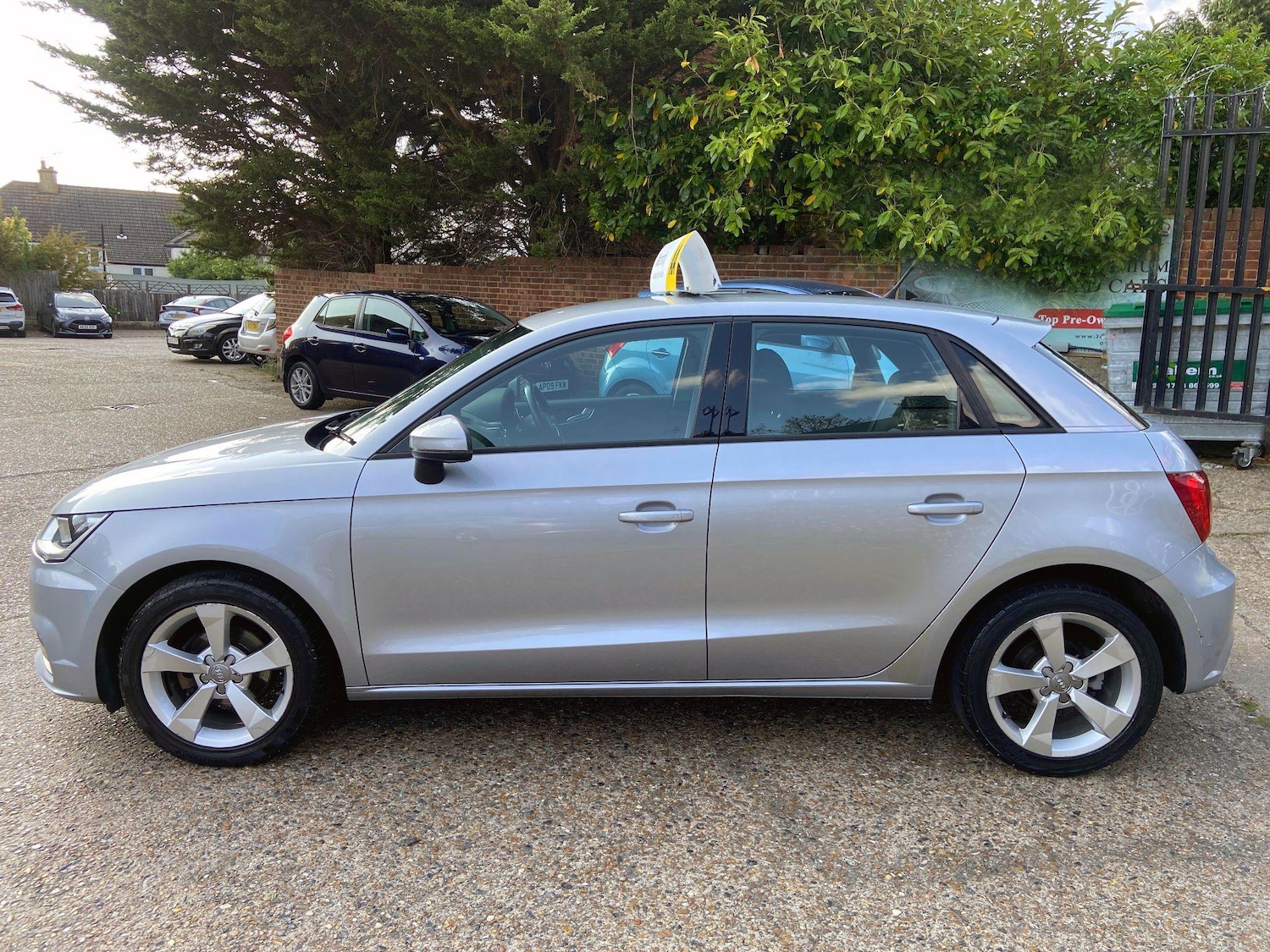 Used Audi A1 2015 for sale - 77143553: Photo 6