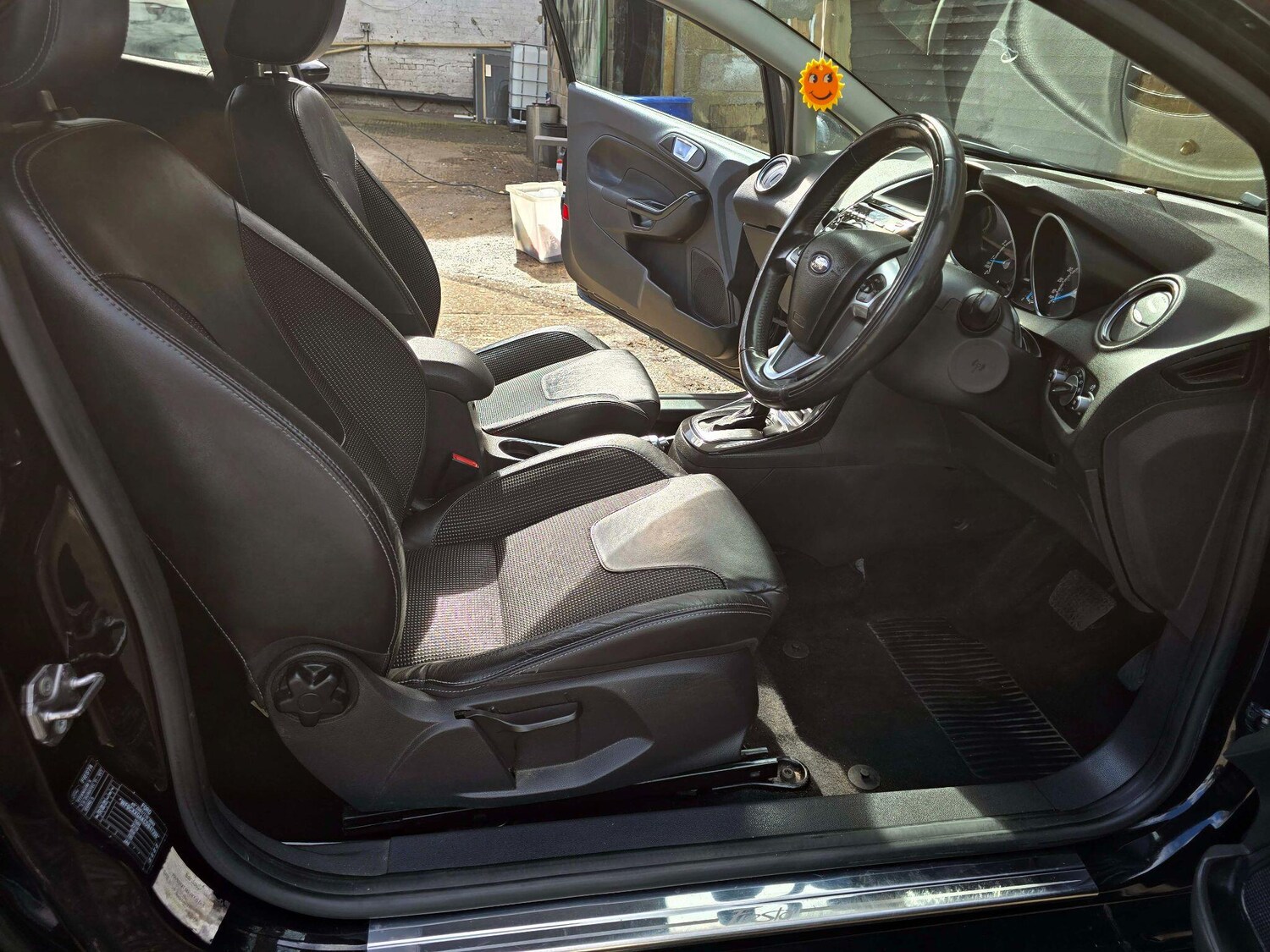 Used Ford Fiesta 2013 for sale - 78019413: Photo 24