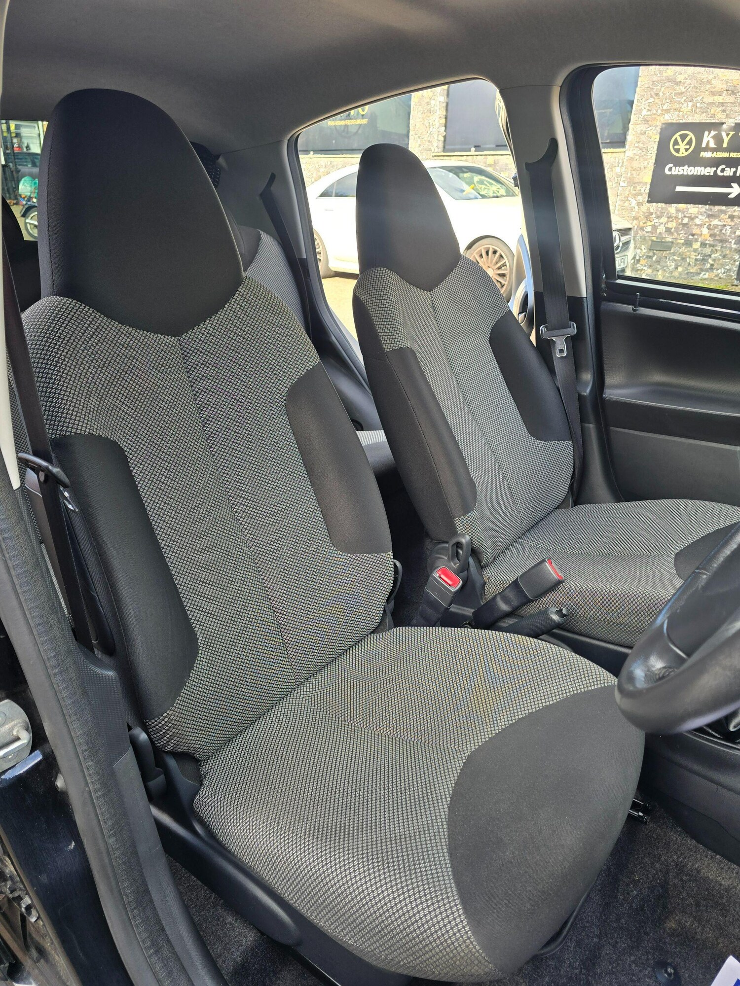 Used Toyota AYGO 2013 for sale - 77839693: Photo 22