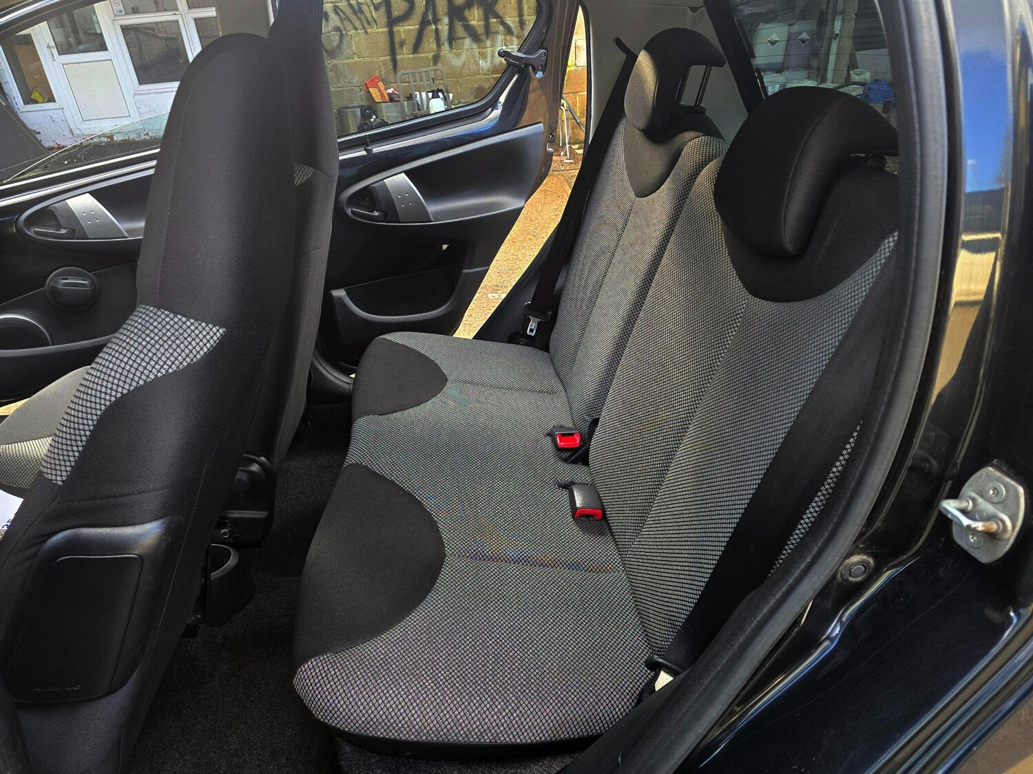 Used Toyota AYGO 2013 for sale - 77839693: Photo 25