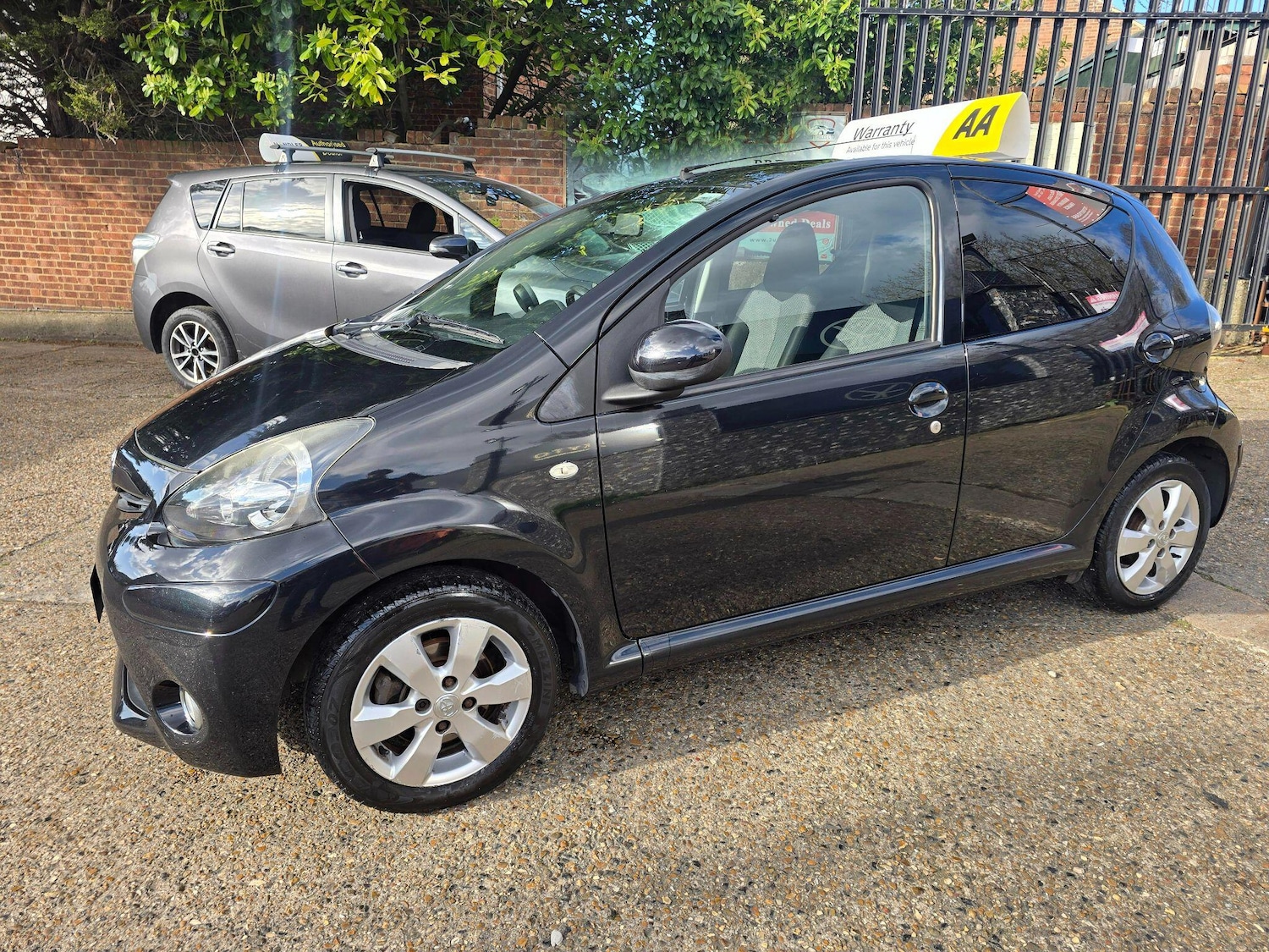 Used Toyota AYGO 2013 for sale - 77839693: Photo 4