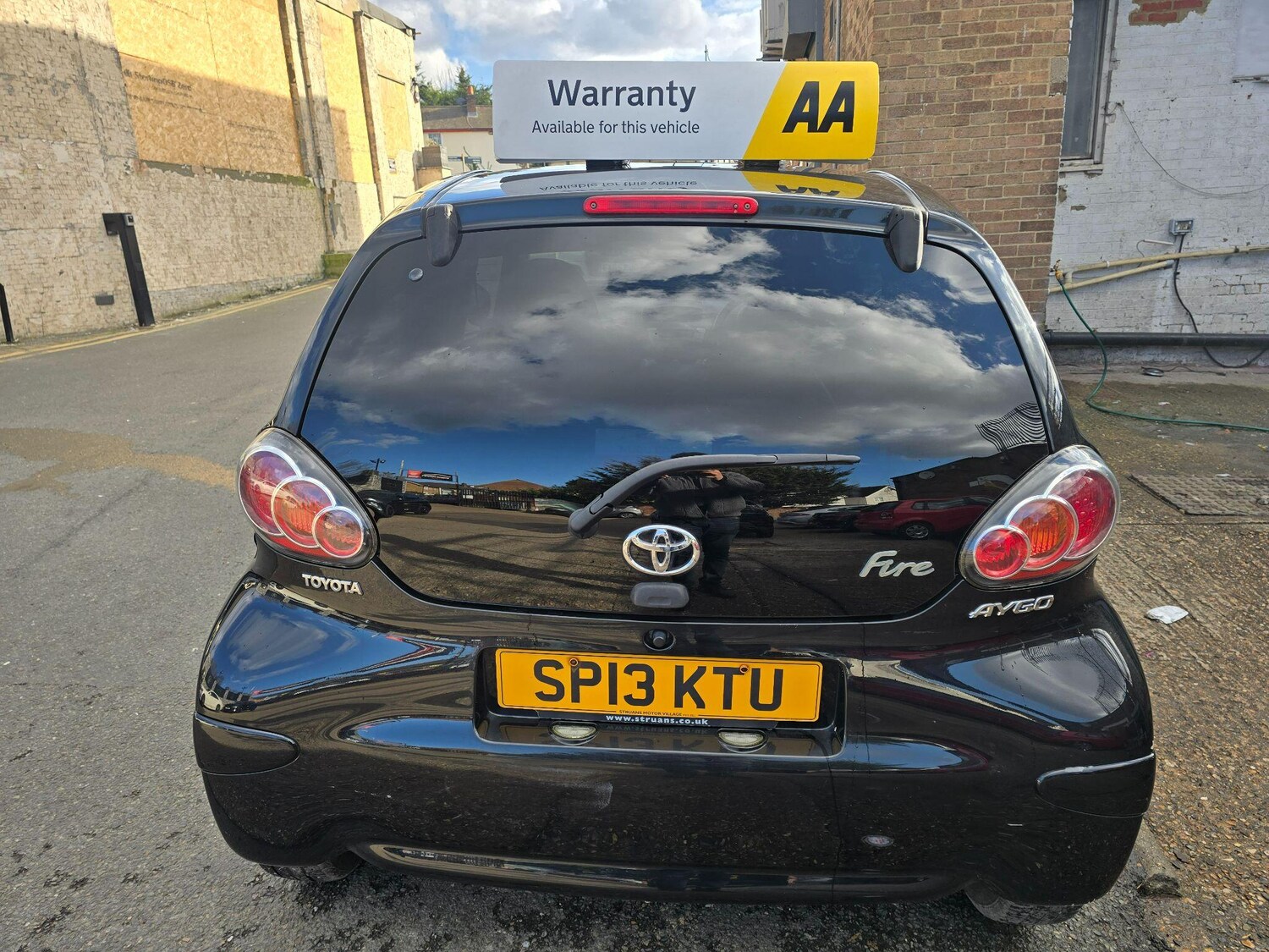 Used Toyota AYGO 2013 for sale - 77839693: Photo 9