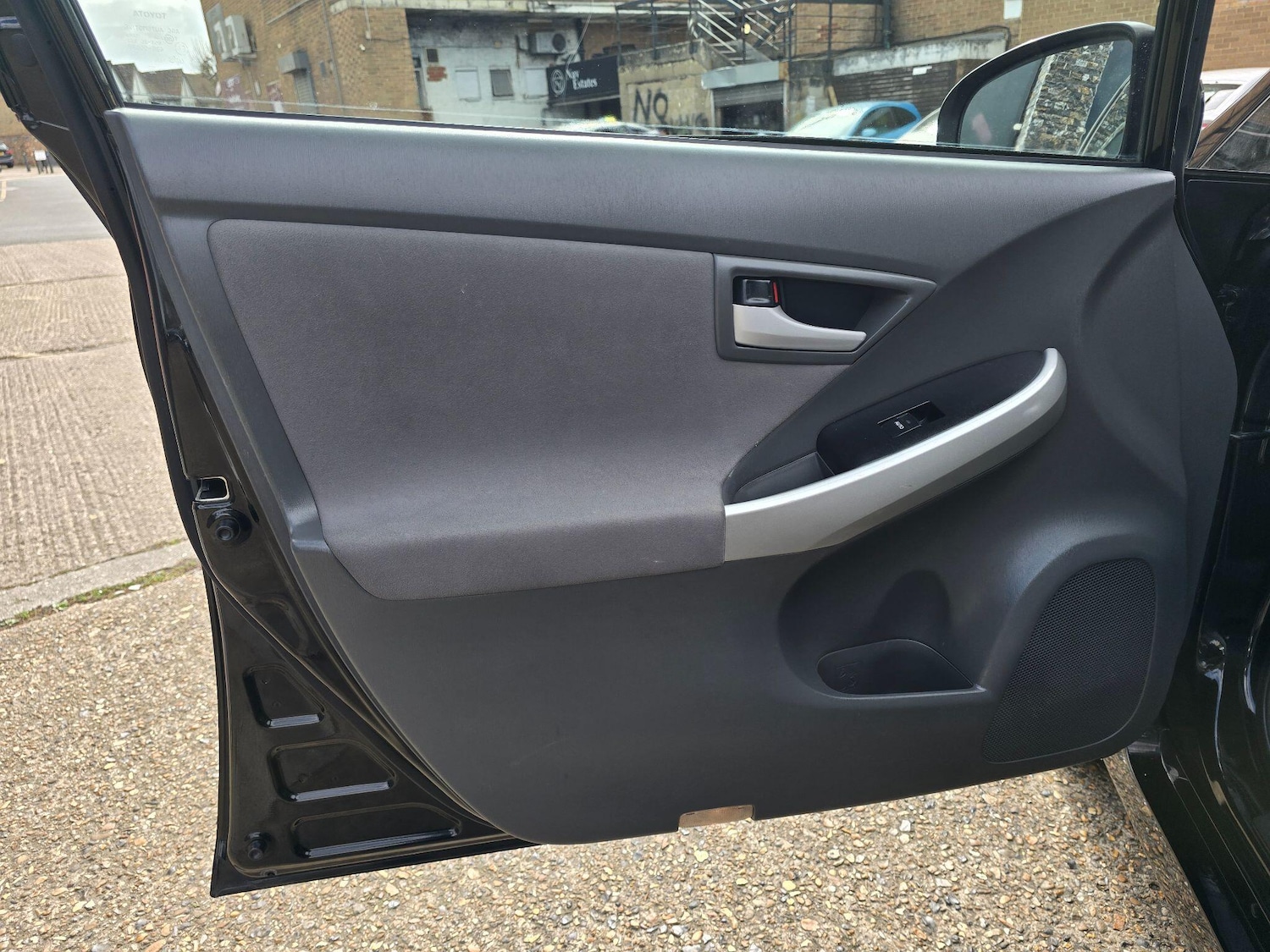 Used Toyota Prius 2010 for sale - 78072520: Photo 11