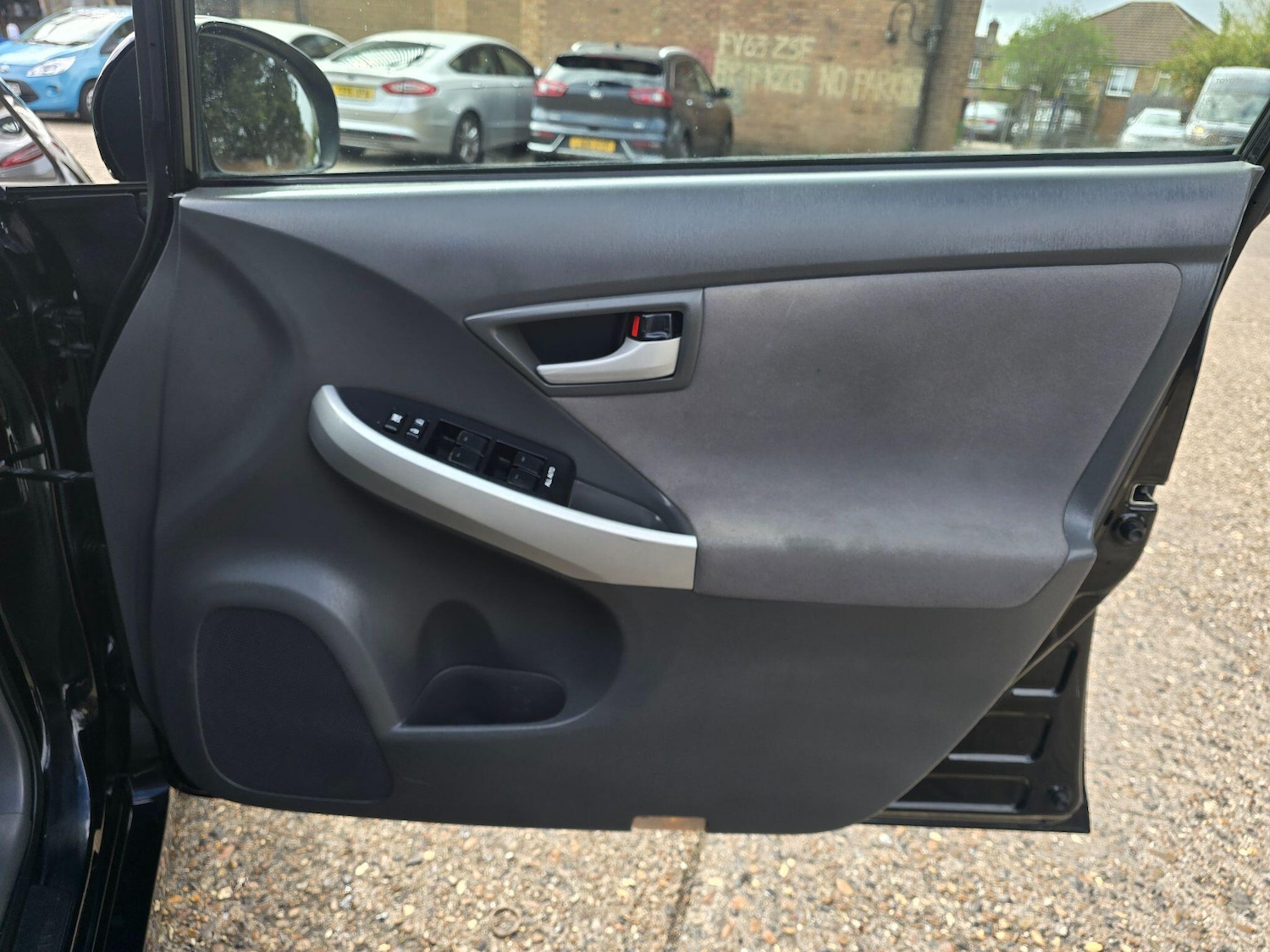 Used Toyota Prius 2010 for sale - 78072520: Photo 9