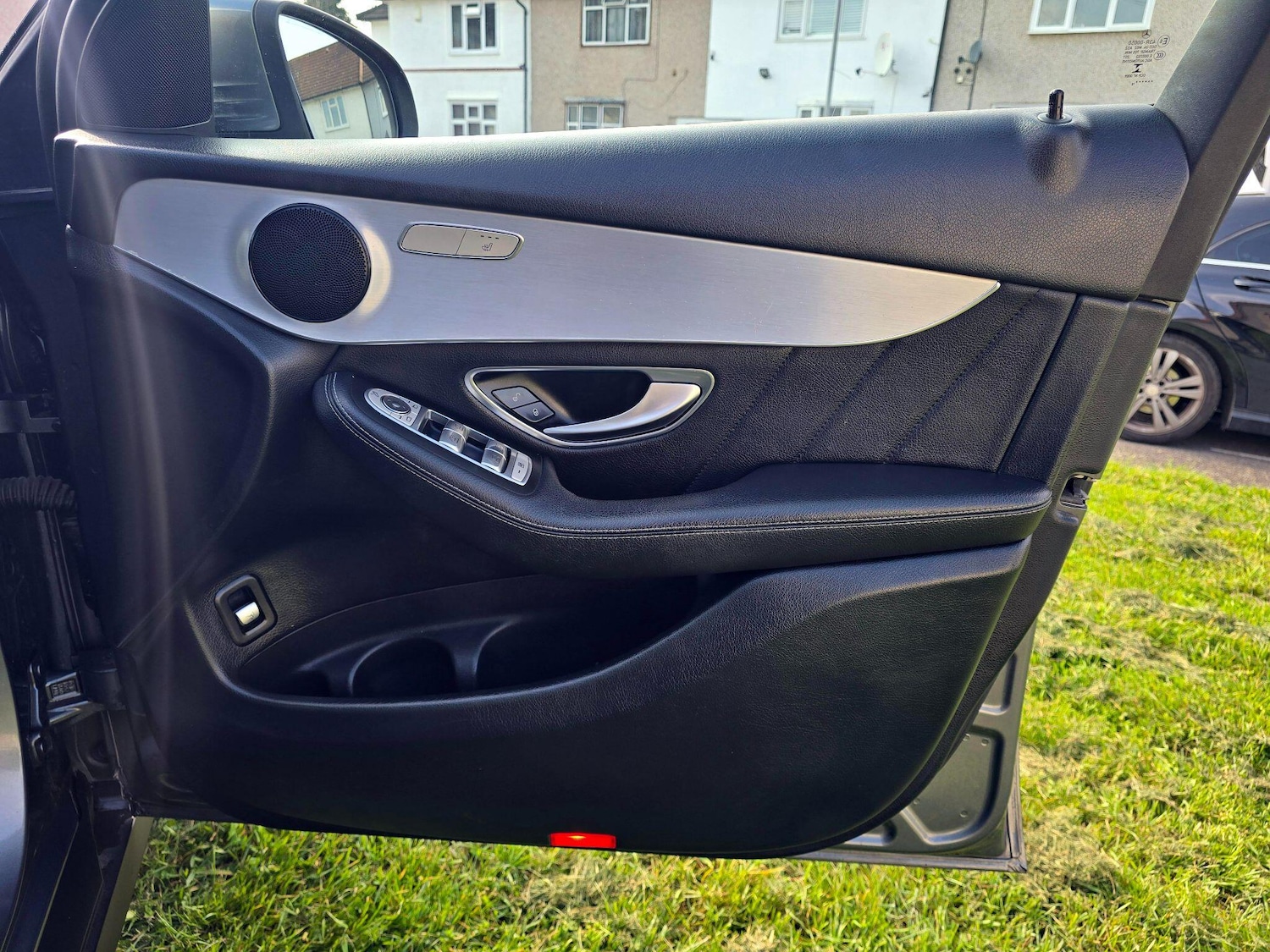 Used Mercedes-Benz GLC 2016 for sale - 77982360: Photo 12