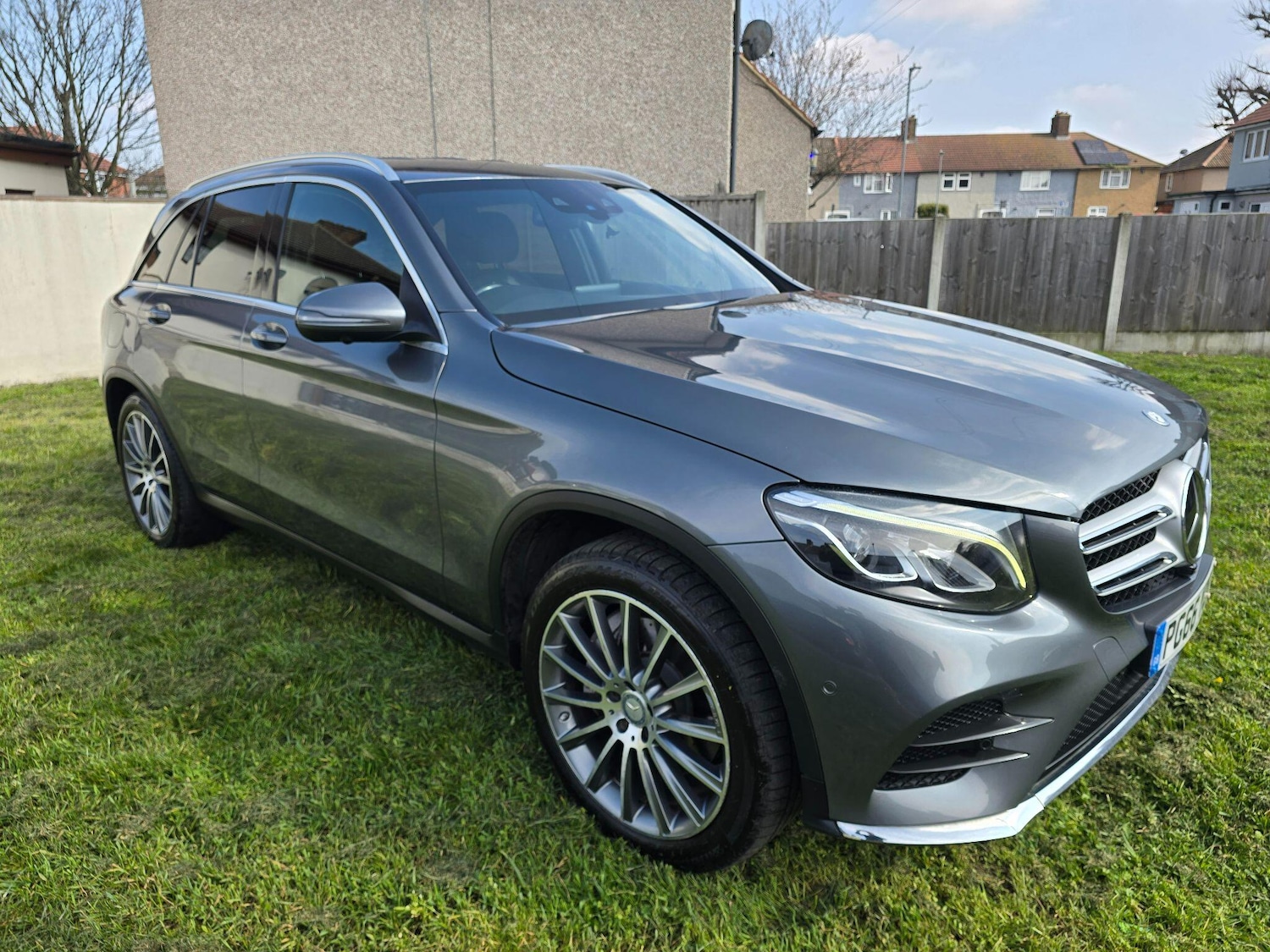 Used Mercedes-Benz GLC 2016 for sale - 77982360: Photo 2