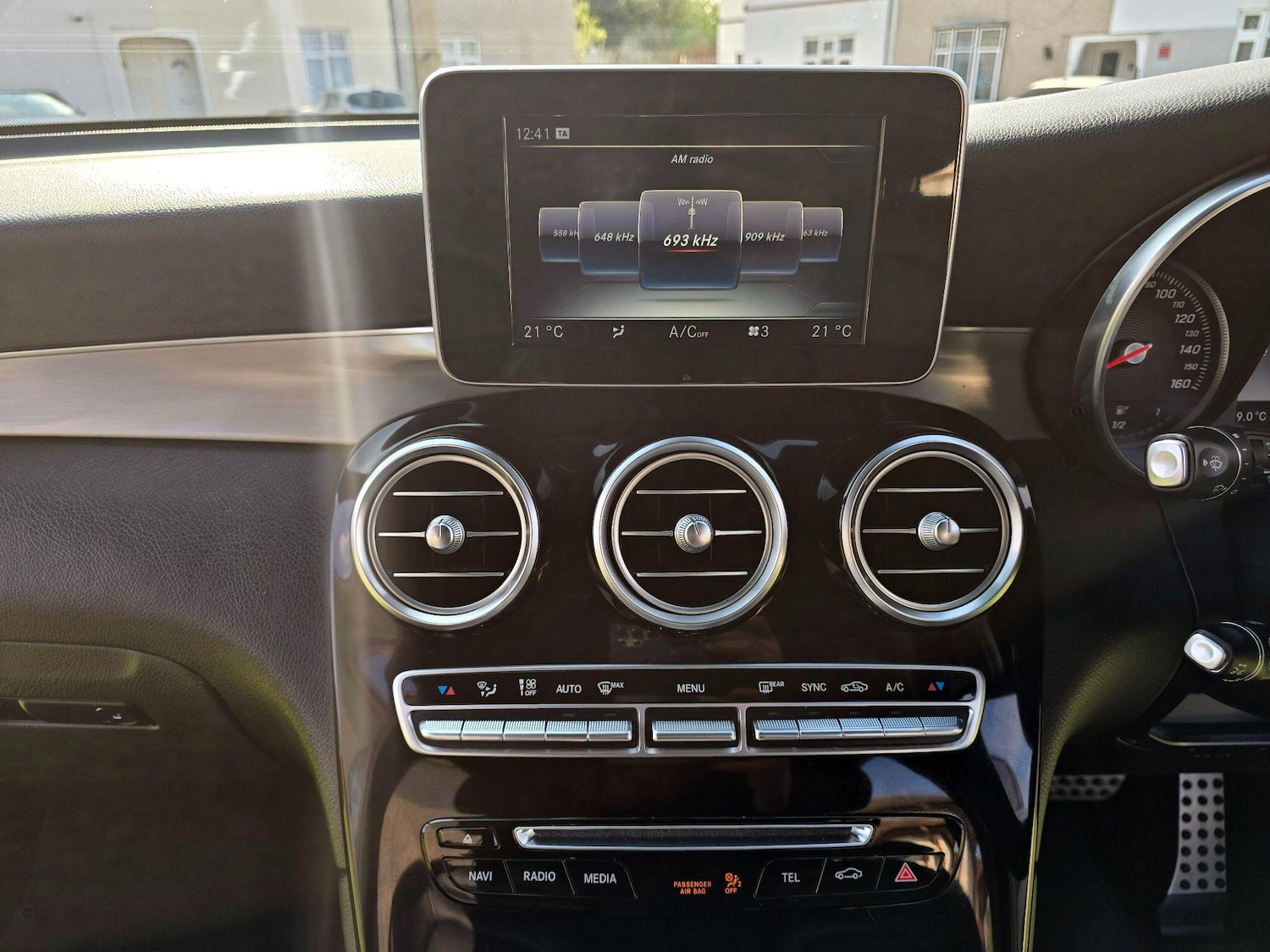 Used Mercedes-Benz GLC 2016 for sale - 77982360: Photo 21