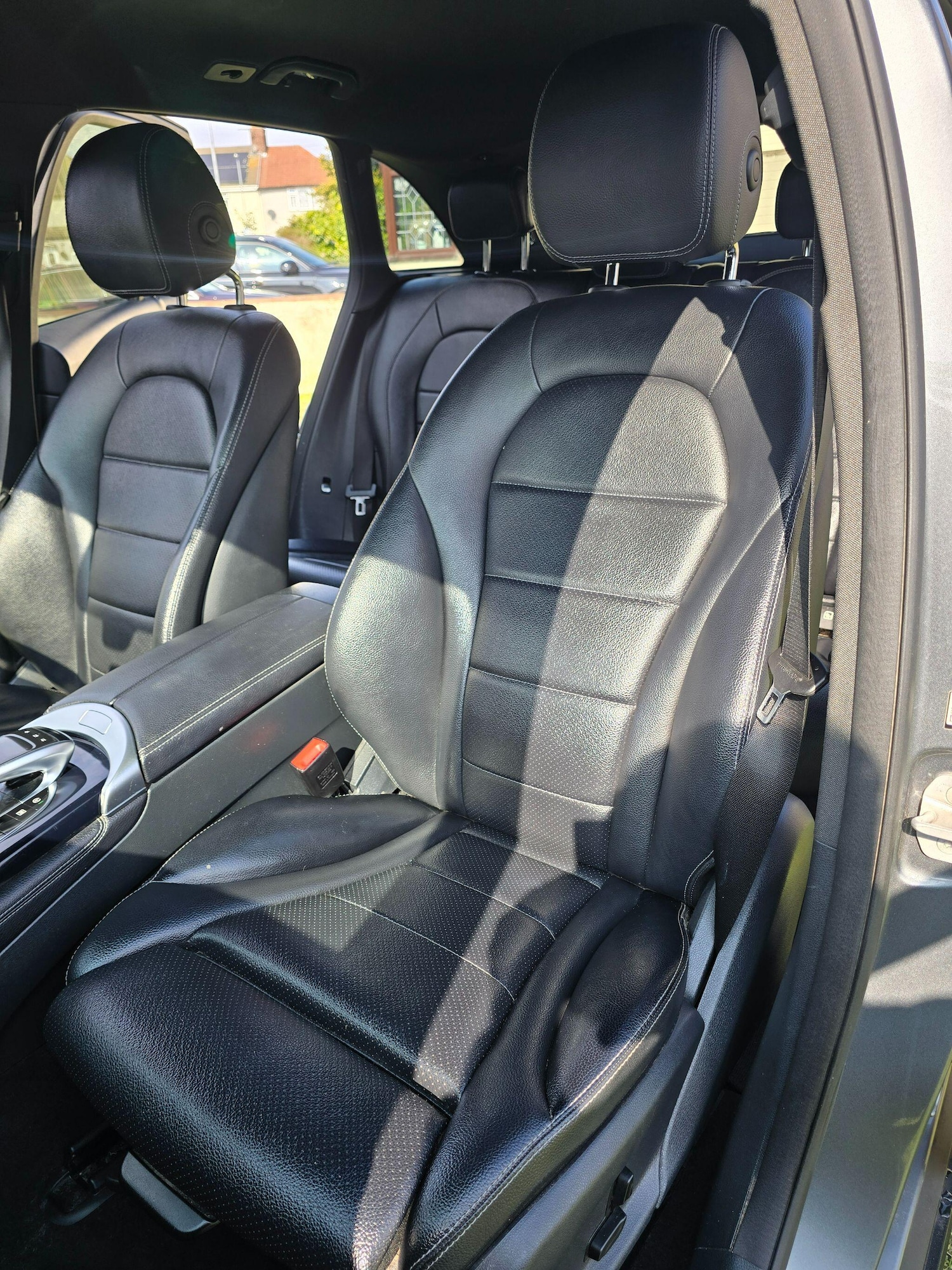 Used Mercedes-Benz GLC 2016 for sale - 77982360: Photo 29