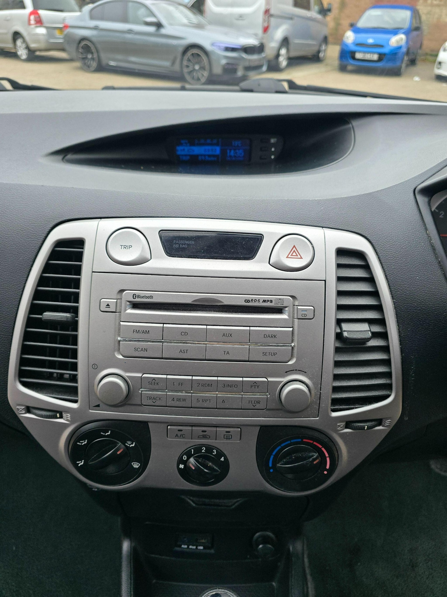 Used Hyundai i20 2011 for sale - 76270042: Photo 14