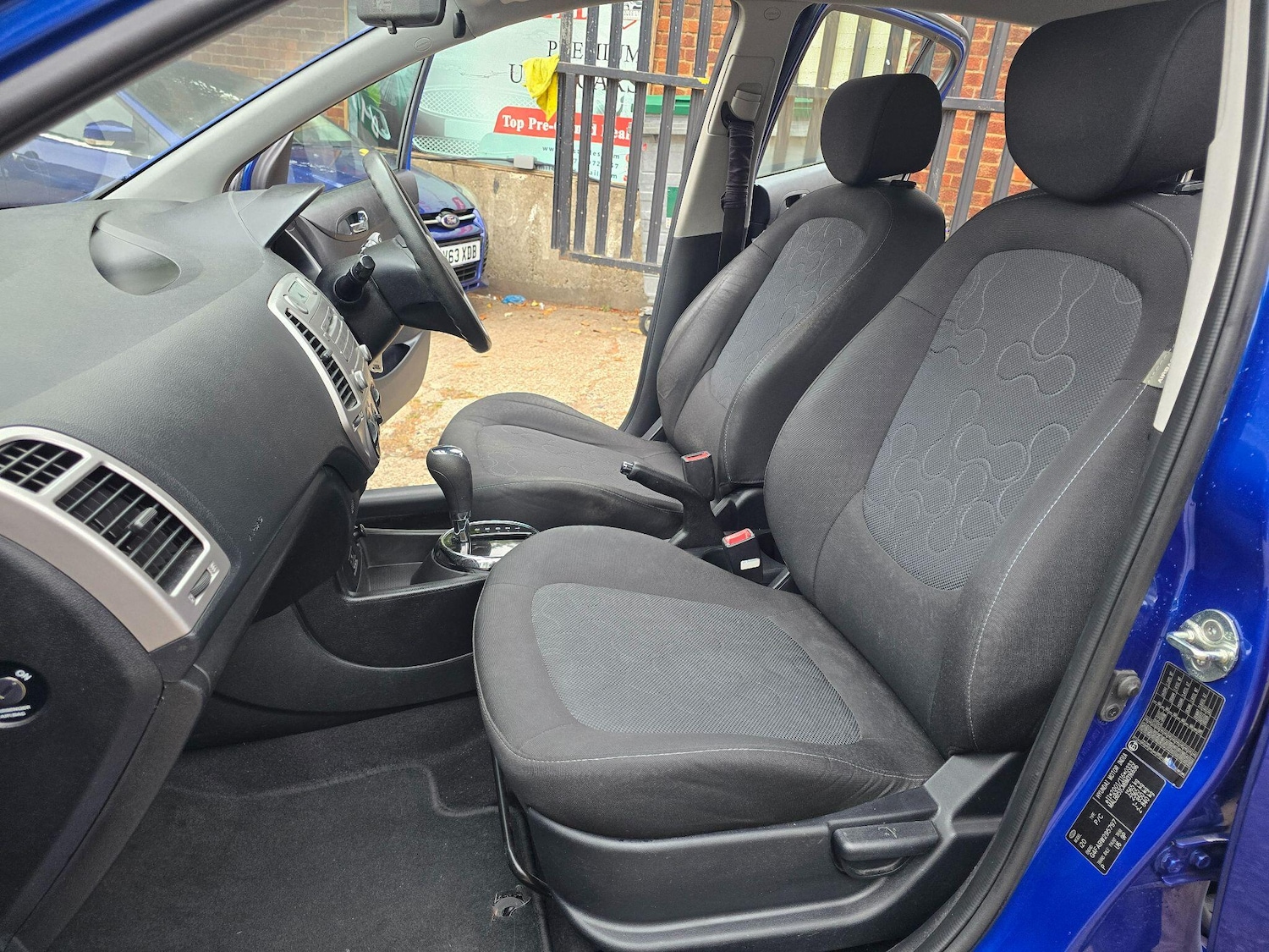 Used Hyundai i20 2011 for sale - 76270042: Photo 20